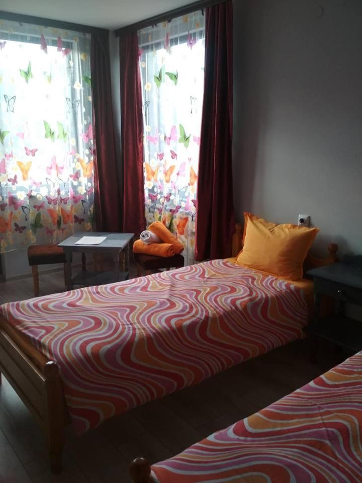 Veselata Guest House 돌나반야 외부 사진